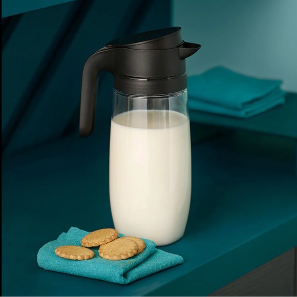 Tupperware Clearly Elegant® Pitcher - Picture 3 of 8